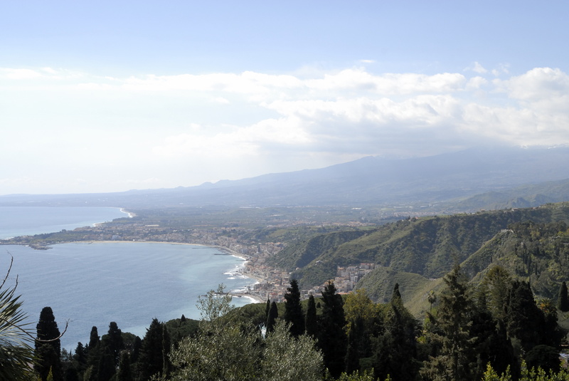 Giardina Naxos et l'Etna