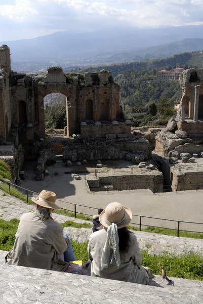 Touristes allemands en pause à Taormine