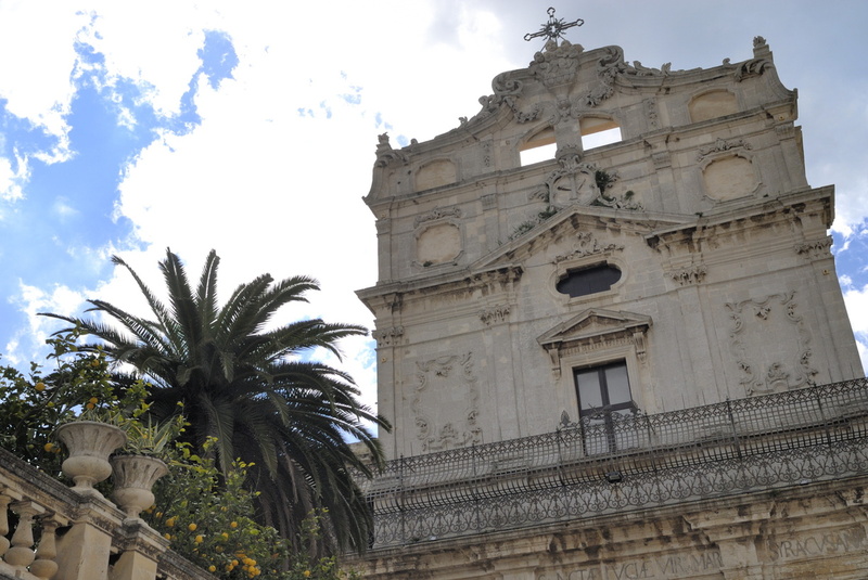 A nouveau, l'église Santa Lucia