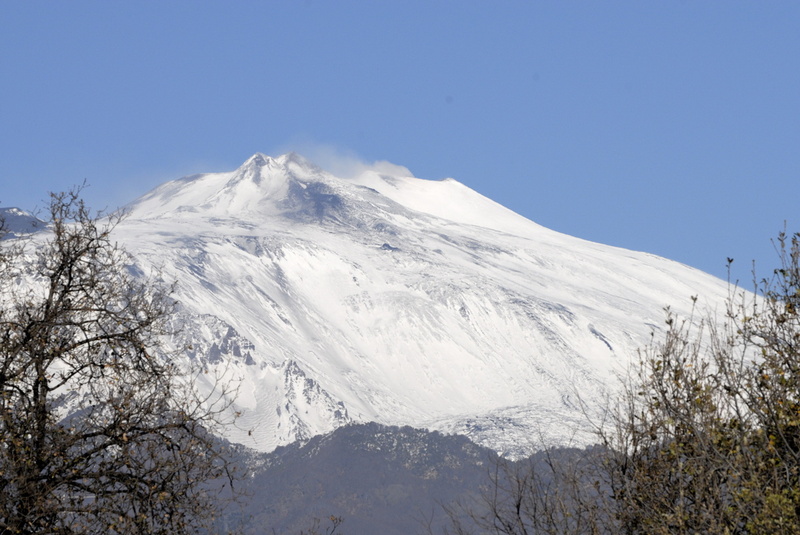 Neige et fumerolles