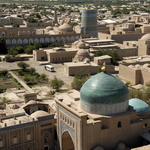 Le mausolée Pakhlavan Mahmoud (et Kalta Minor)