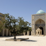 La cour intérieure de la mosquée Kalon