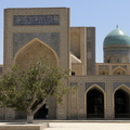 La cour de la mosquée Kalon