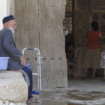 L'entrée de la médersa Abdoul Aziz Khan