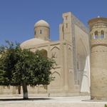 Le minaret de la nécropole Tchor Bakr