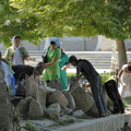 La fontaine du mausolée Al Boukhari est l'objet de toutes les attentions