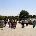 Un mariage se prépare à rentrer dans le mausolée Al Boukhari