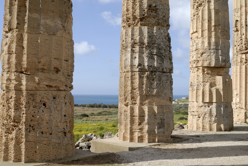 Les colonnes et la mer