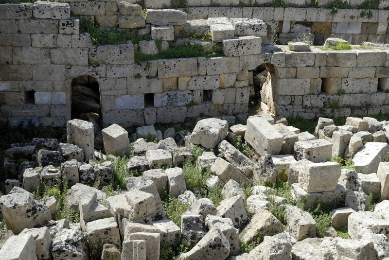 Ruines des fortications (nord du site)