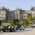 Bien belle journée  (le palais du Sénat est au fond)