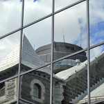 Bardeaux et facade de verre