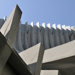 Les côtes de béton de la Basilique de ND du Liban