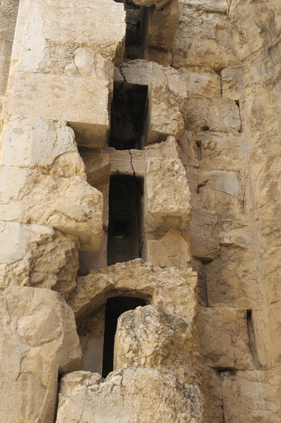 Eclaté d'un escalier d'un angle du Temple de Bacchus