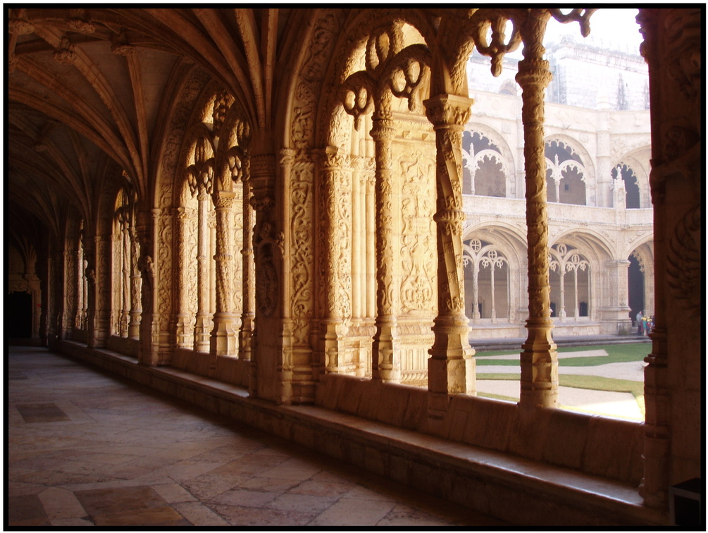 Le cloitre du Monastère des Hiéronymites