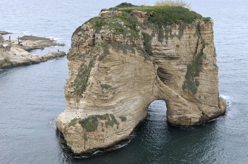 Le célèbre rocher strié de Beyrouth