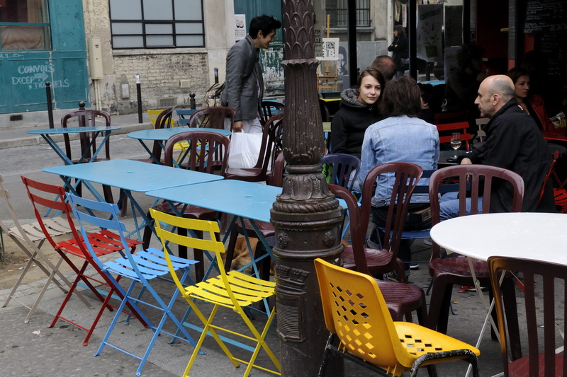 Chaises de couleur