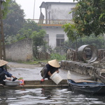 Petit lavage à la rivière Ngo Dong