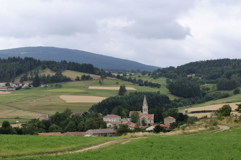 Le village s'abrite autour de son clocher