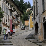 Les ruelles de Orta San Giulio, Saint Jules qui a évangélisé la région