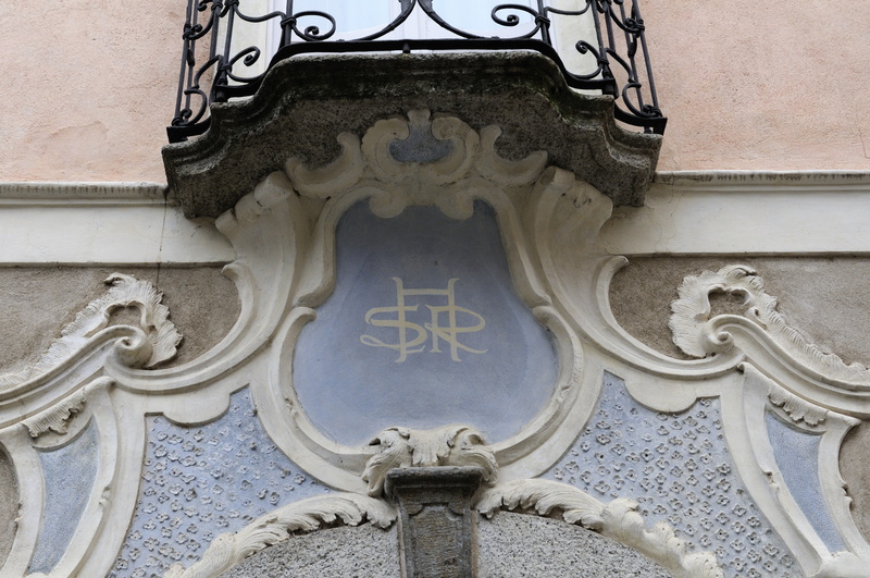 Le médaillon de l'Hôtel San Rocco (le saint bien sûr)