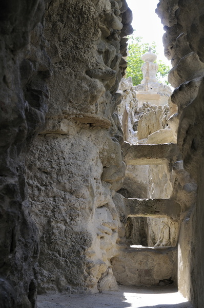 Un corridor interne du Palais Idéal