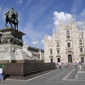 La statue équestre de Vittorio Emmanuel II fait face à la façade