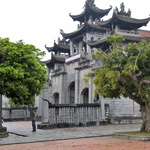 La facade tonkinoise de la cathédrale