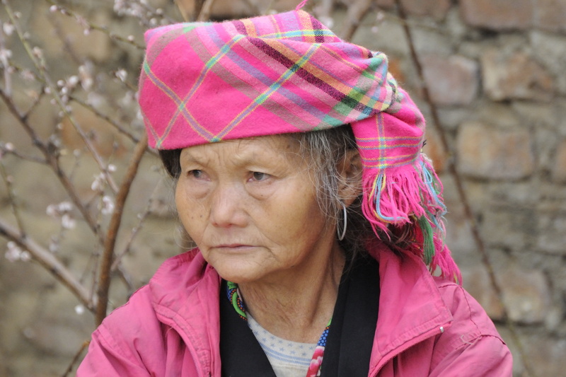 Regard las de vieille femme