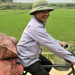 Transports de sacs, avec le sourire