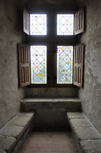 Fenêtre à meneau et coussiège (si, si)