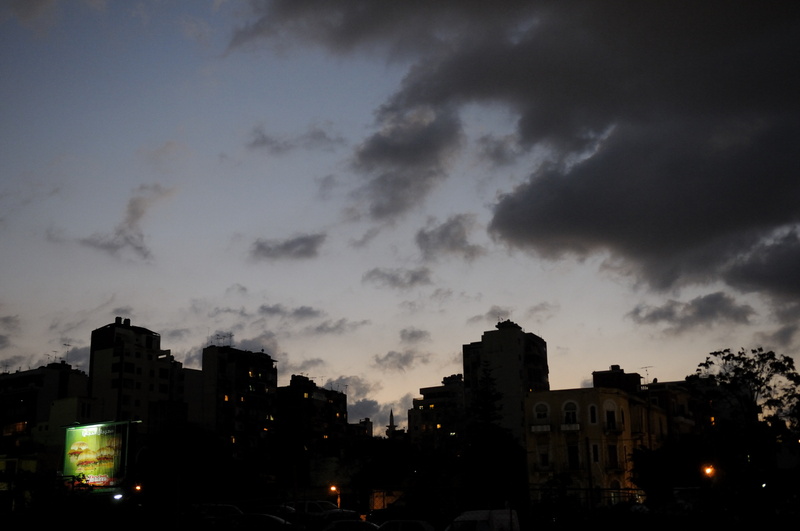 La nuit s'avance sur Beyrouth