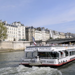 Bateau-mouche et l'Ile Saint-Louis