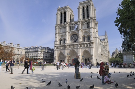 Le parvis de Notre-Dame