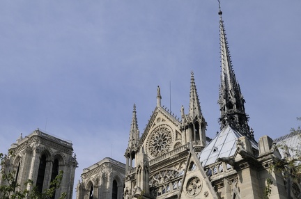 La facade sud et la rosace de Notre-Dame