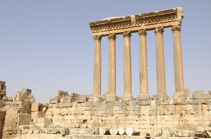 Les six colonnes du Temple de Jupiter