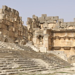 Volées d'escaliers menant au Temple de Jupiter