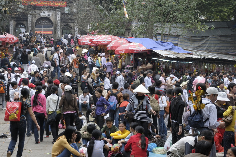 Foule à la Pagode de l'Antichambre du Ciel