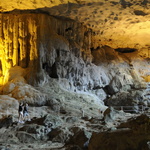 La sortie de la grotte des "Surprises"