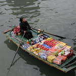 Marchande sur son bateau