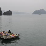 Vendeuses pour les bateaux de touristes