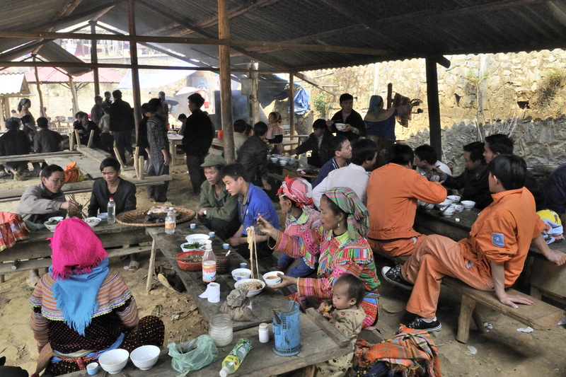Les couleurs se mélangent au "restaurant"