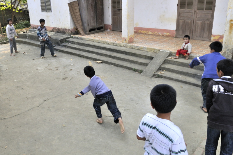 La cible est une bouteille en plastique
